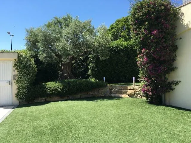 Maxime 4 Pieces * 圣马克西姆